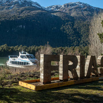 Cartel - Lago Fr&iacute;as