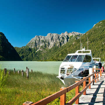 Lago Fr&iacute;as - Puerto Blest
