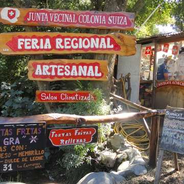 Feria de Artesanos Colonia Suiza