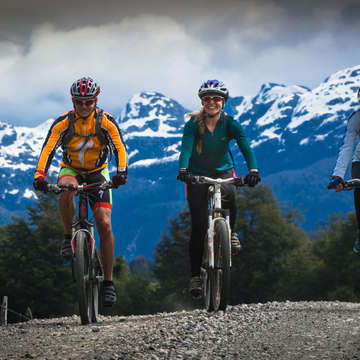 Travesía en Mountain Bike utilizando el Cruce Andino